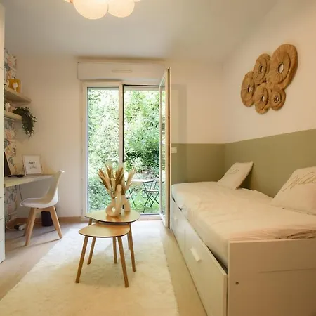 L'ombelle - D'eau Avec Petit Exterieur